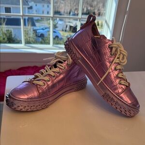 Giuseppe Zanotti Shiny Pink Sneakers